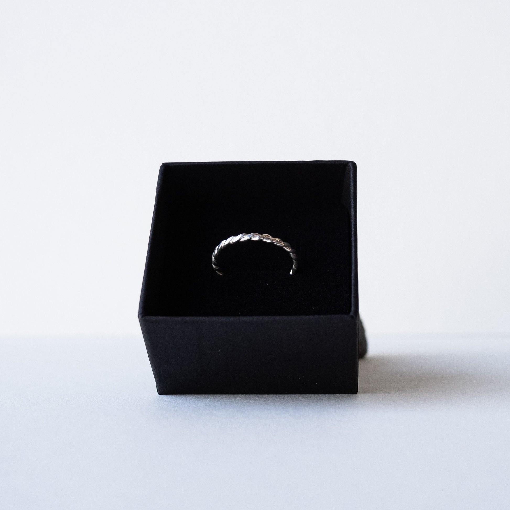 Stackable Twisted Wire Ring